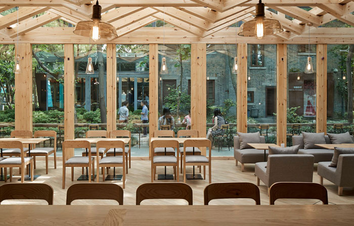 如何利用咖啡厅沙发来营造咖啡厅舒适氛围 (2)